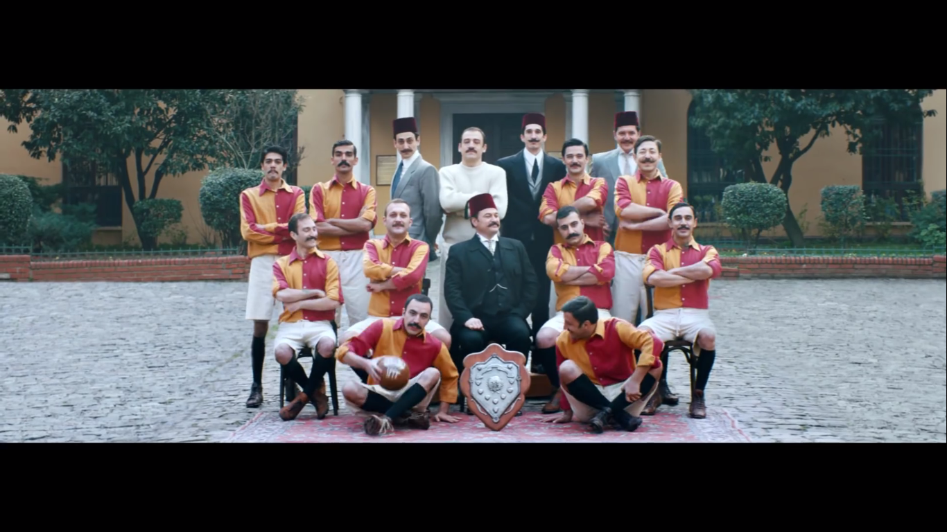 Galatasaray, İlk Günkü Destek Ruhuyla! - TURKCELL_türkiyenin_reklamları
